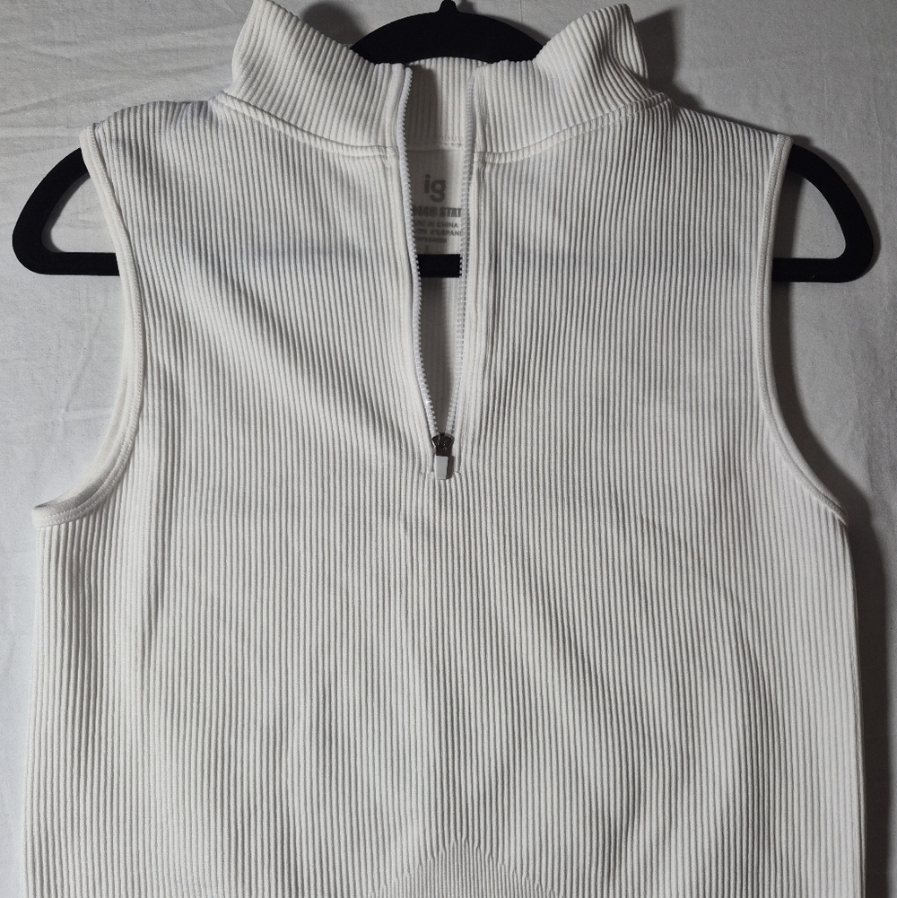 Ribbed Zip Mock Neck Tank Top - White